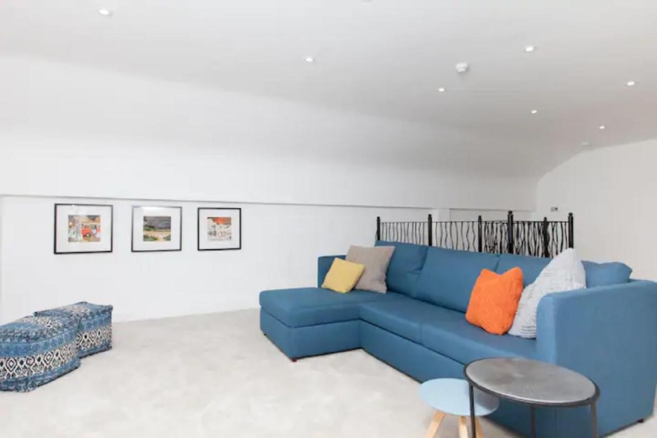 Edinburgh Deluxe Duplex With Garage Apartment Exterior photo