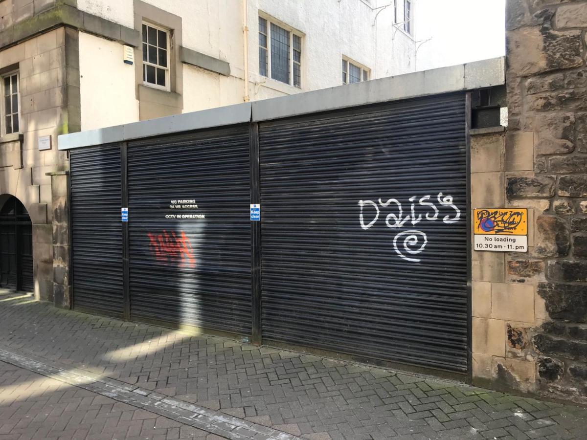 Edinburgh Deluxe Duplex With Garage Apartment Exterior photo
